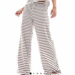 Vero Moda Petite wide leg pant - cream & brown stripe (part of a set) size L